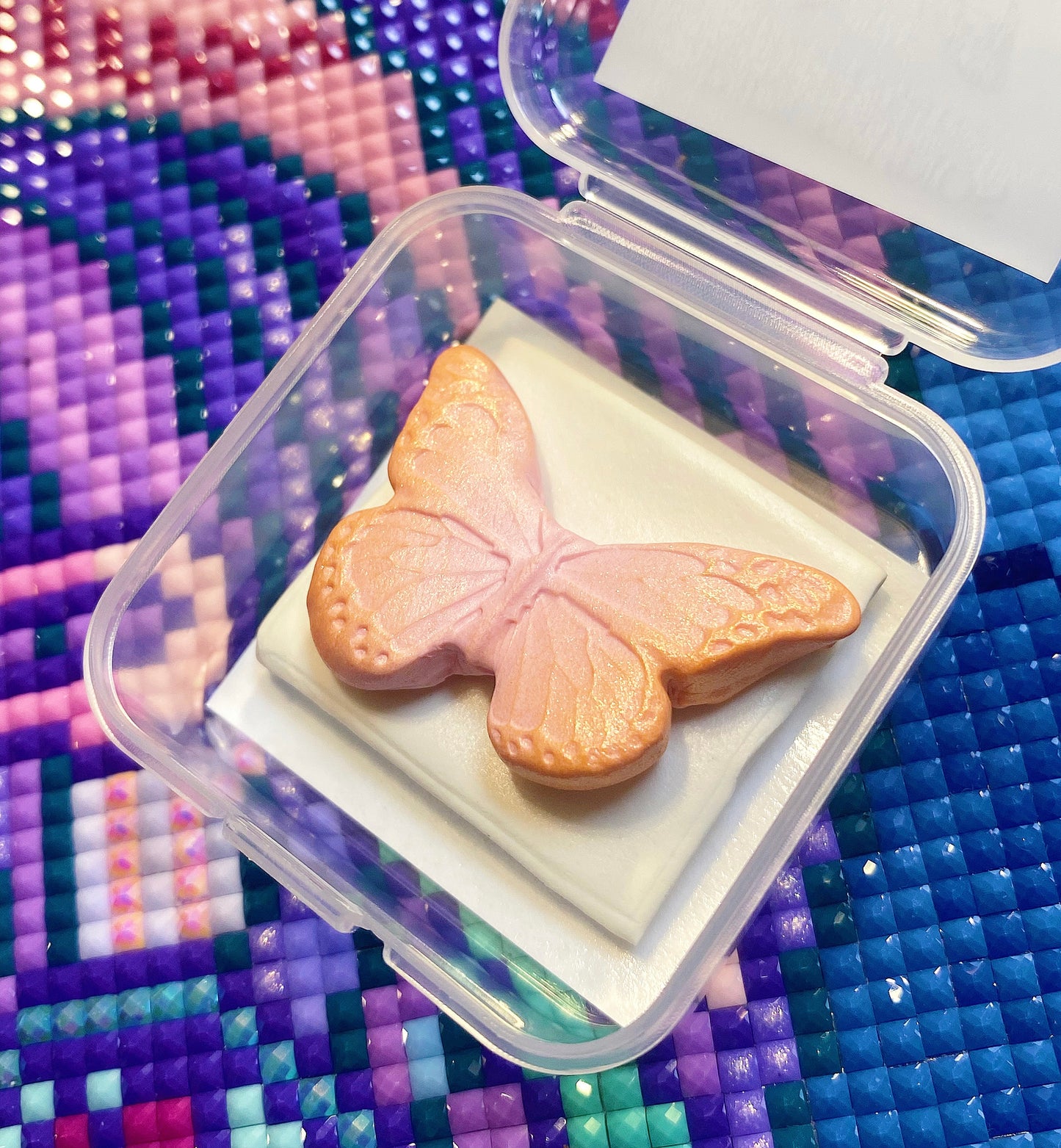 Butterfly Dreams. Orange/Pink. Wt. 9-10g. Scent: Flower Garden