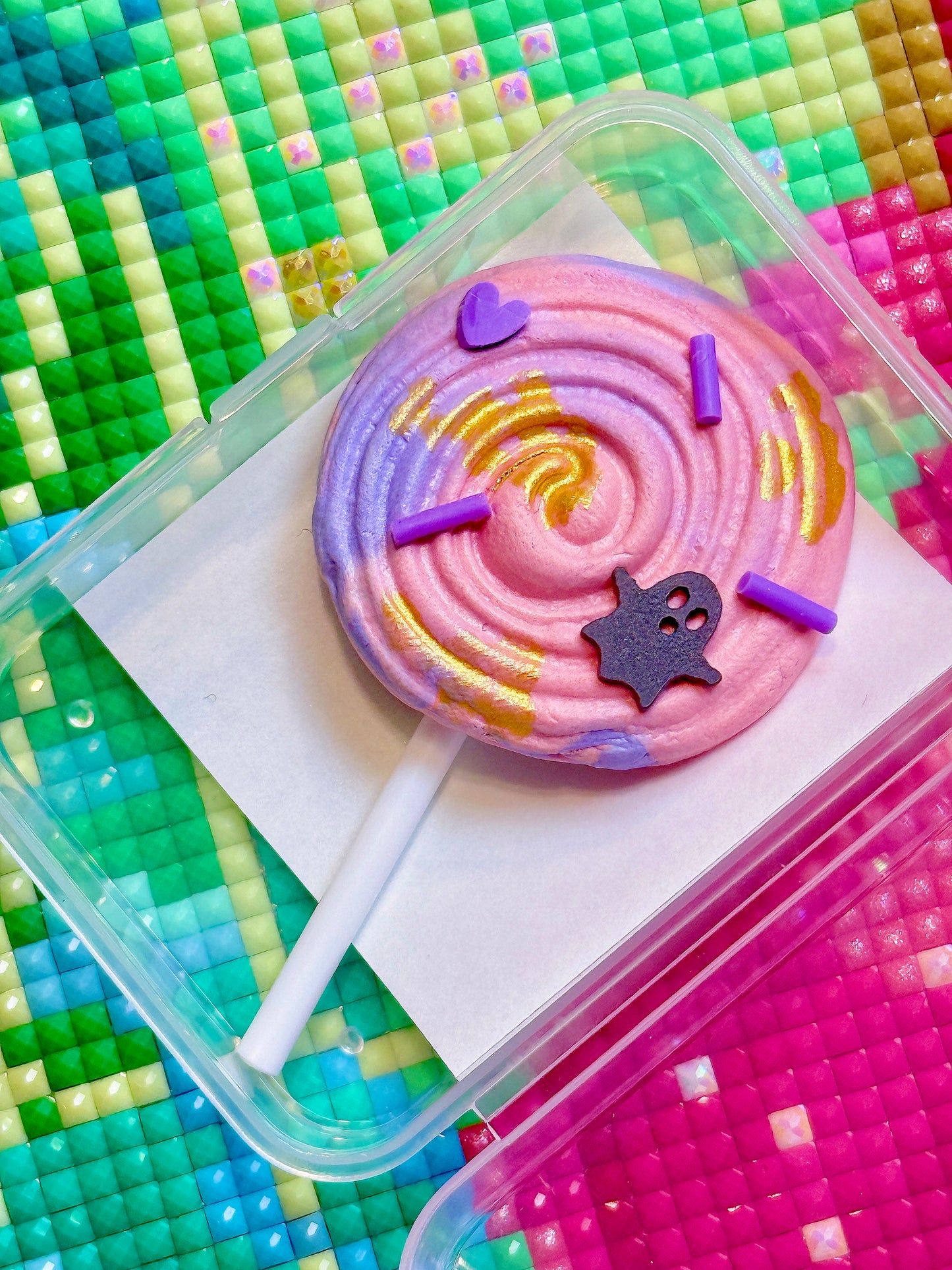 Halloween Lollipop. Wt. 9-10g. Scent: Pink Bubblegum