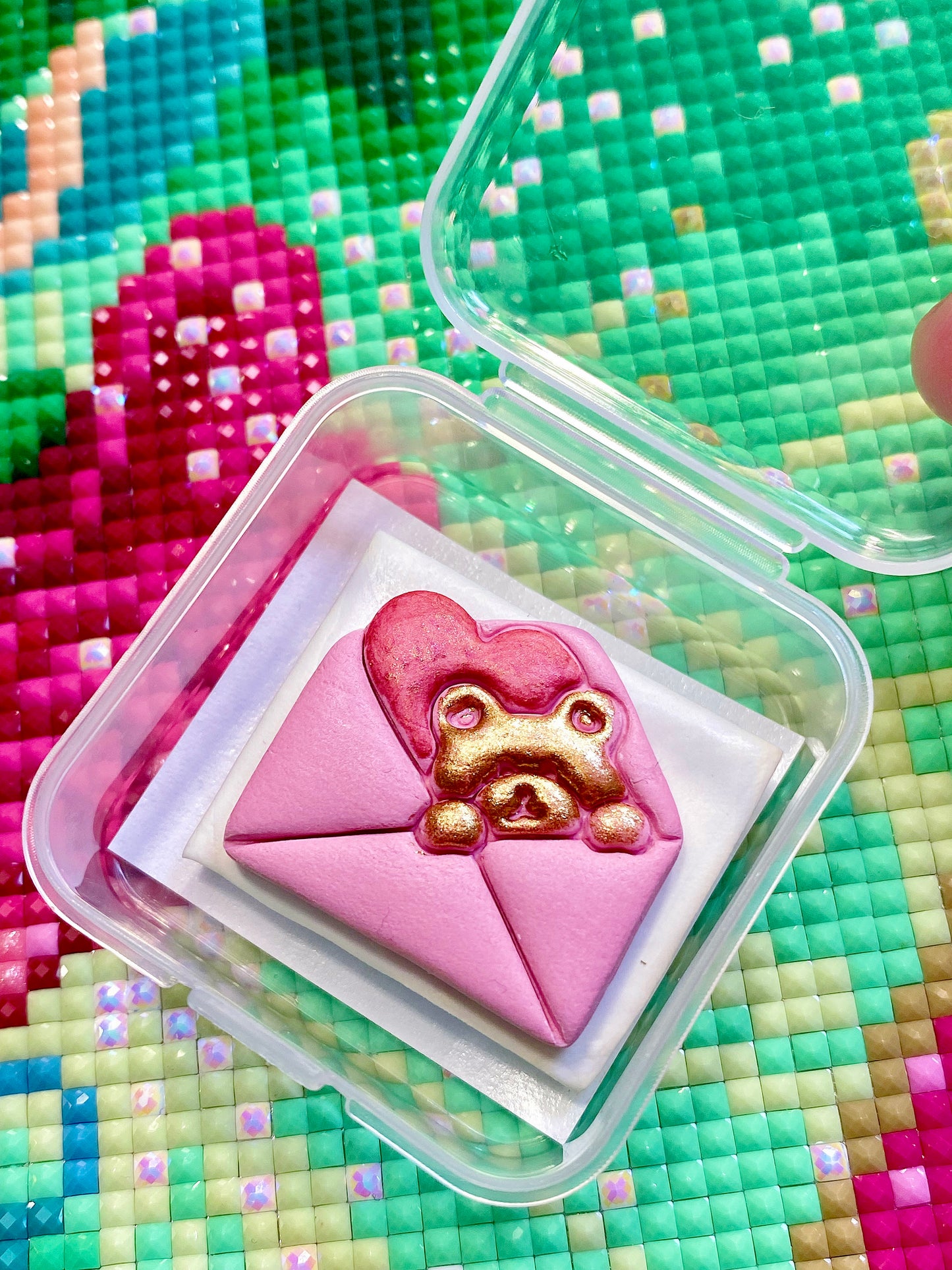 Teddy mail. Pink. Wt. 9-10g. Scent: Adore You