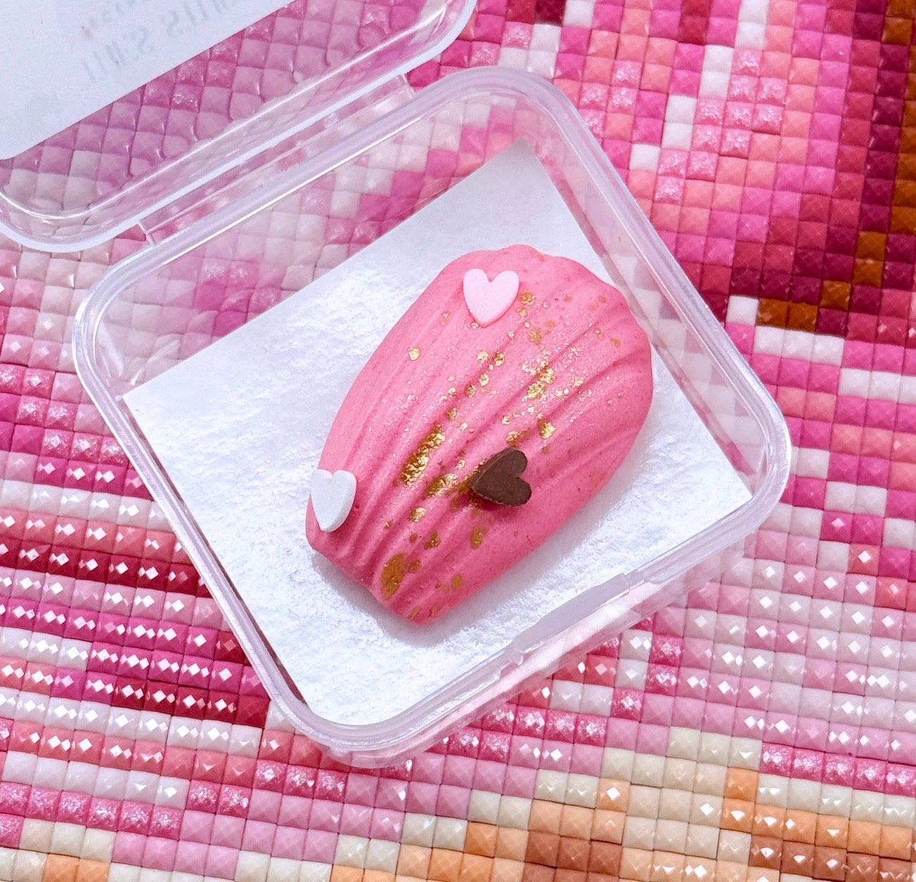 French Madelaine | Pink | Wt. 9-10g | Scent: Almond & Vanilla
