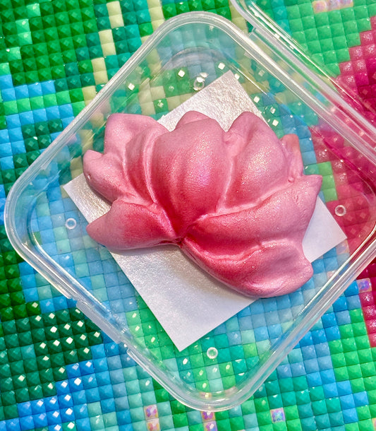 Pink XL Lotus Flower. Wt. 12-13g. Scent: Lotus