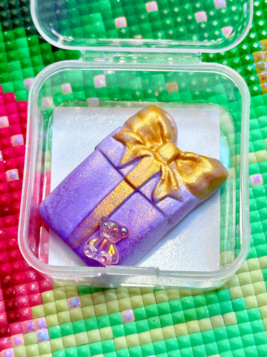 Christmas Present | Limited Edition | Scent: Grape Juice | Wt. 8-9g