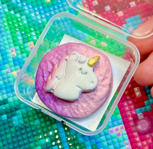 Unicorn Chocolate Chip. Wt. 10-11g. Scent. Candy Floss