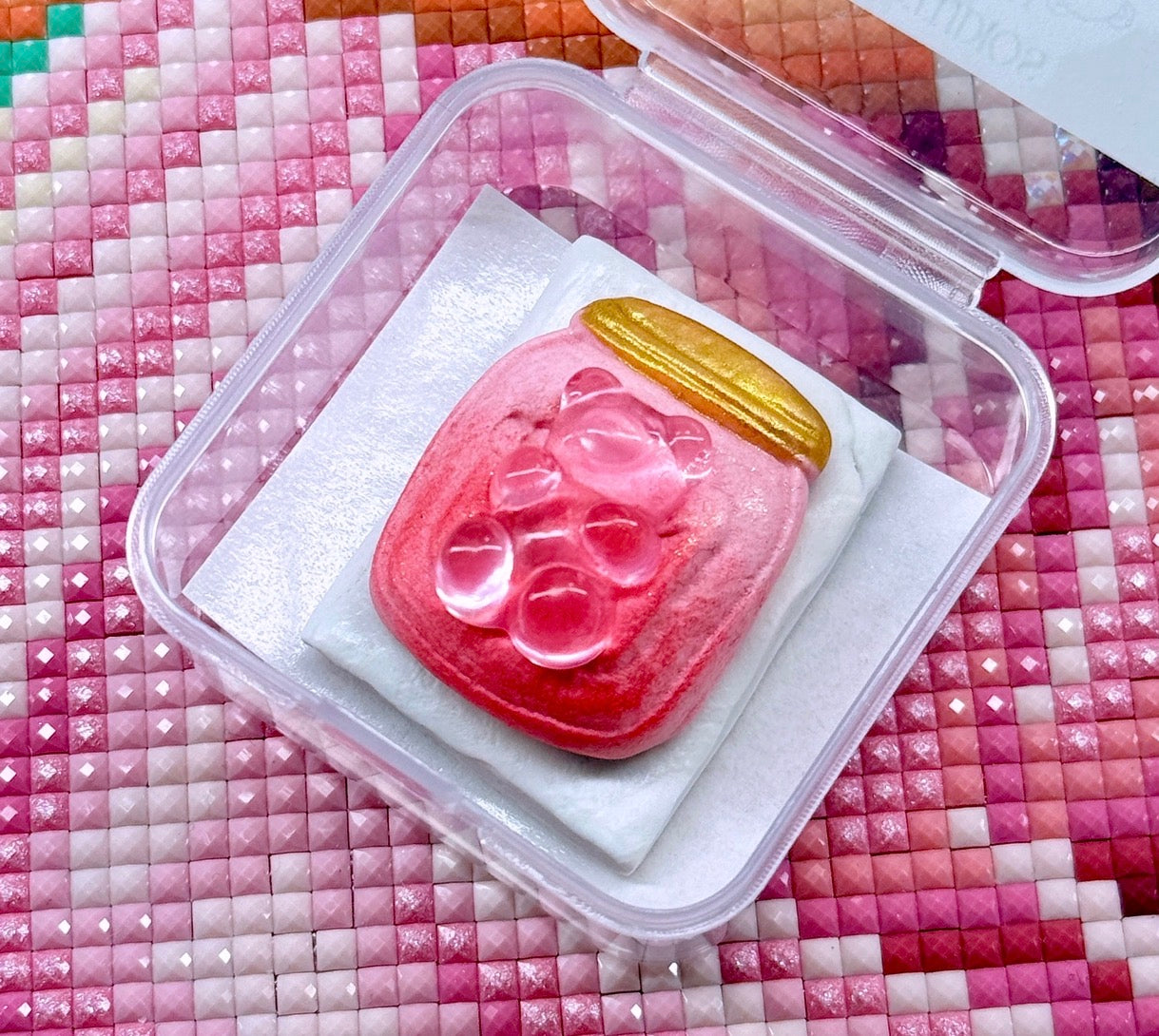 Teddy Jar | Wt. 9-10g | Scent: Red Gummy Bears