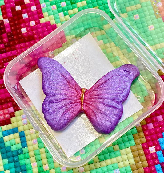 Butterfly. Purple/Pink. Wt. 8-9g. Scent: Grapes