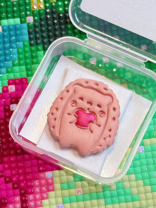 Fall Hedgehog cookie | Wt. 9-10g | Scent: Dewberry