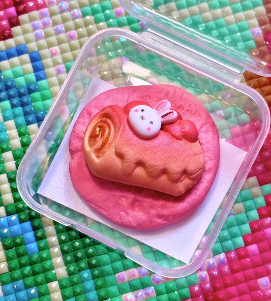 Bunny Cakeroll | Wt. 11-12g | Scent: Cake Batter