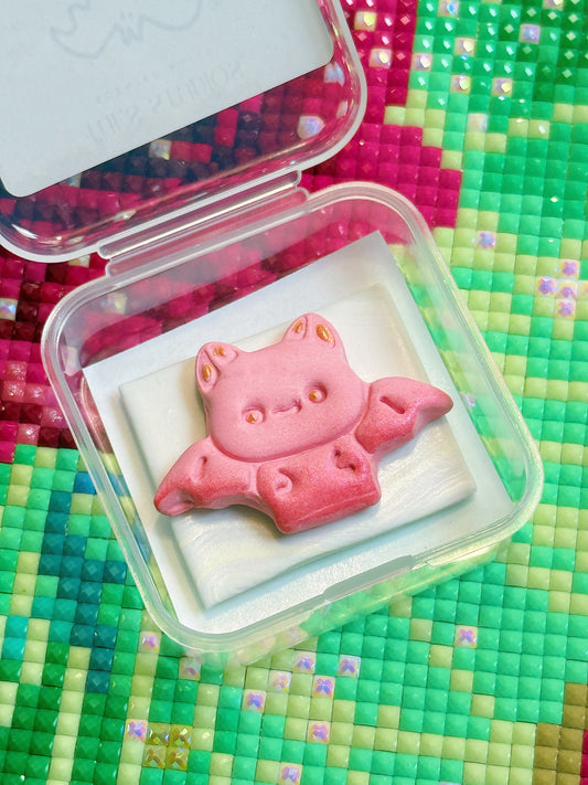 Bat cookie | Pink | Wt. 9-10g. | Scent: Sweet Tooth