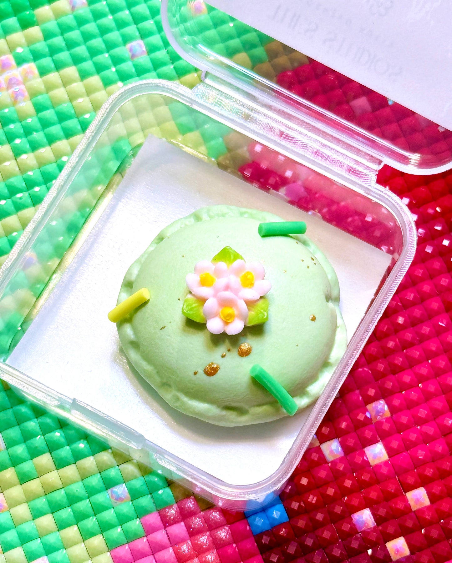 Flower garden macaron | Wt. 9-10g | Scent: Flower Garden | Color random unless specified