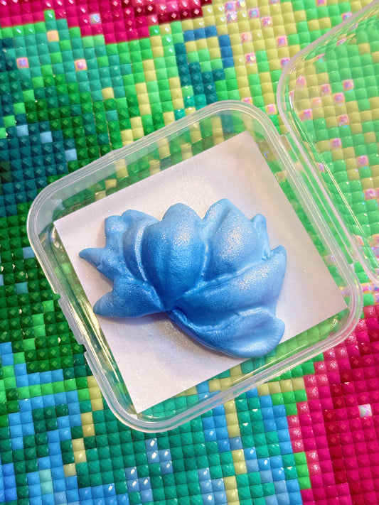 Blue XL Lotus. Wt. 12-13g. Scent: Japanese Lotus.
