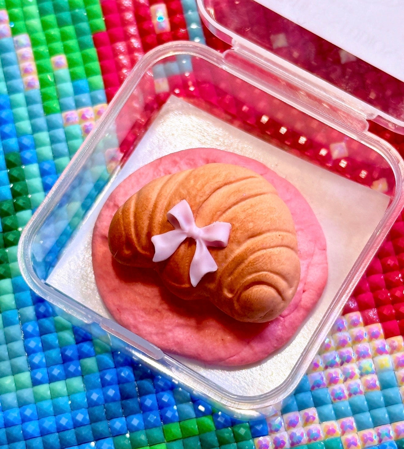 Valentine’s Croissant | Wt. 11-12g | Scent: Valentine’s cookies