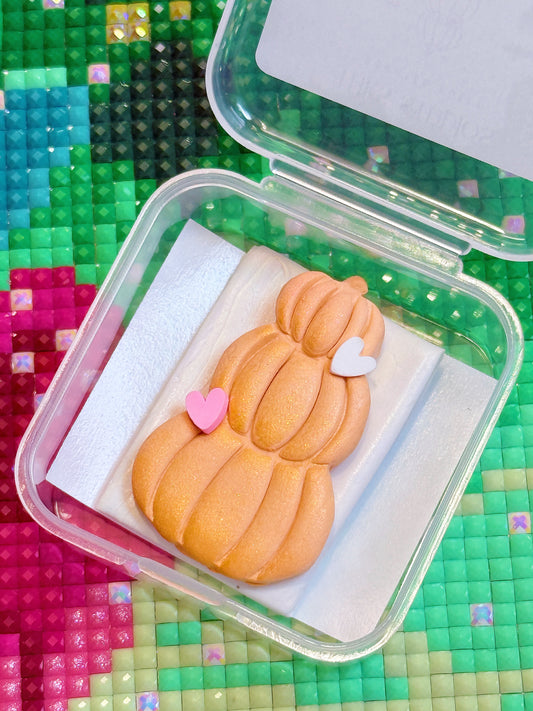 Stacked Pumpkins | Wt. 9-10g. Scent: Caramel Pudding