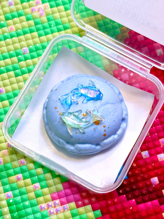 Koi fishes macaron | Wt. 9-10g | Scent: Sea Breeze