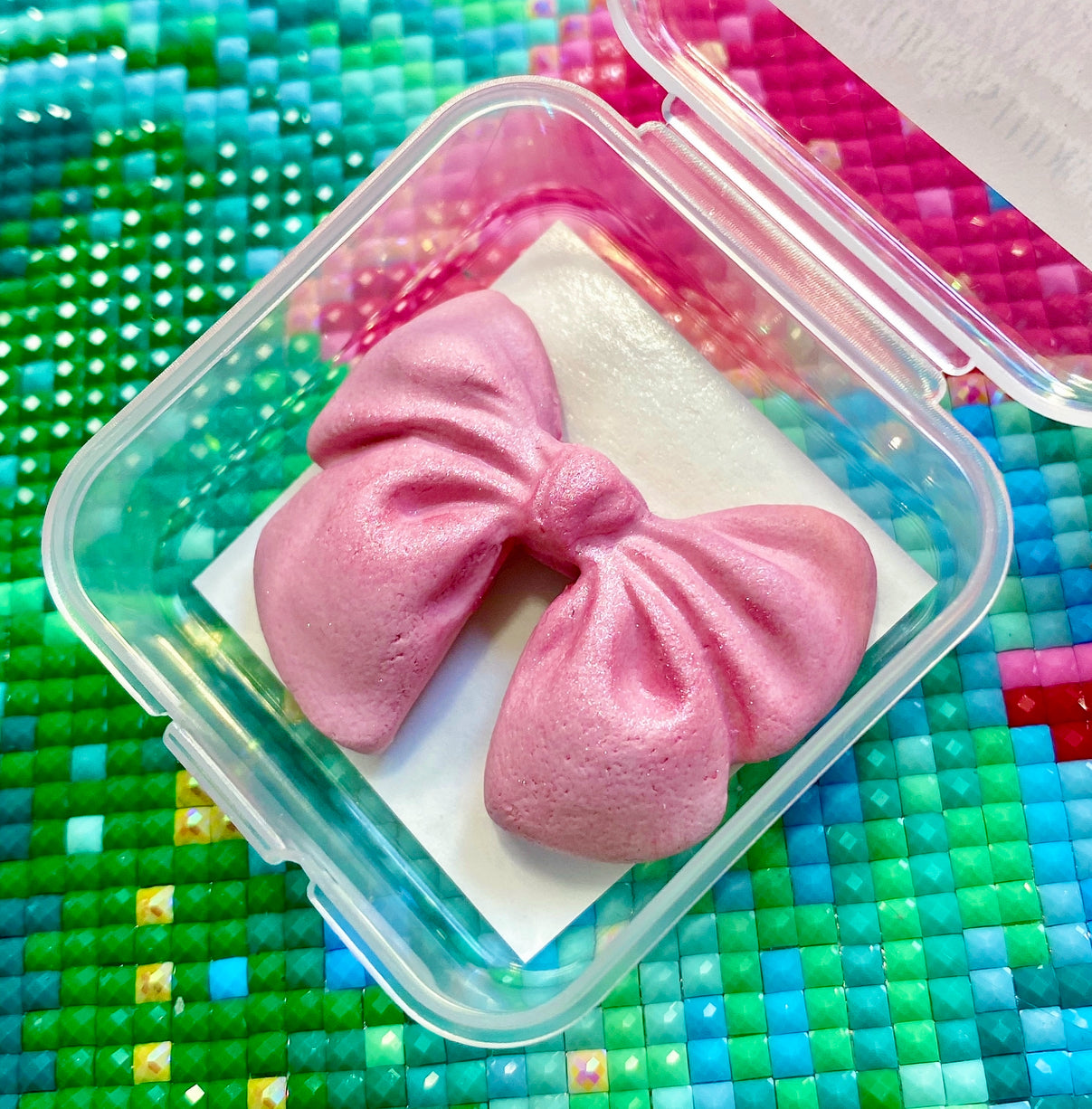 Very Demure. Pink. Wt. 8. Scent: Flower Garden