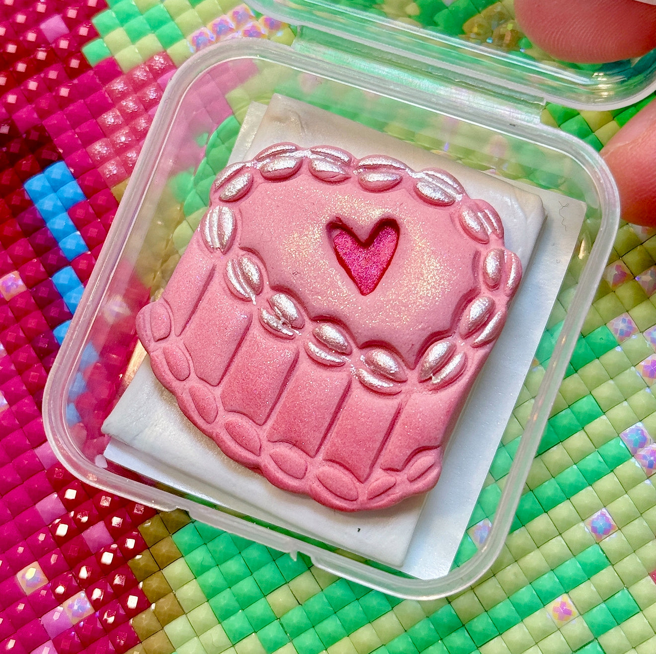 Pink Vintage Cake. Wt. 10-11g. Scent: Cherries